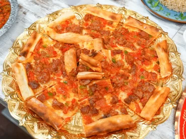 DICED MEAT PIDE