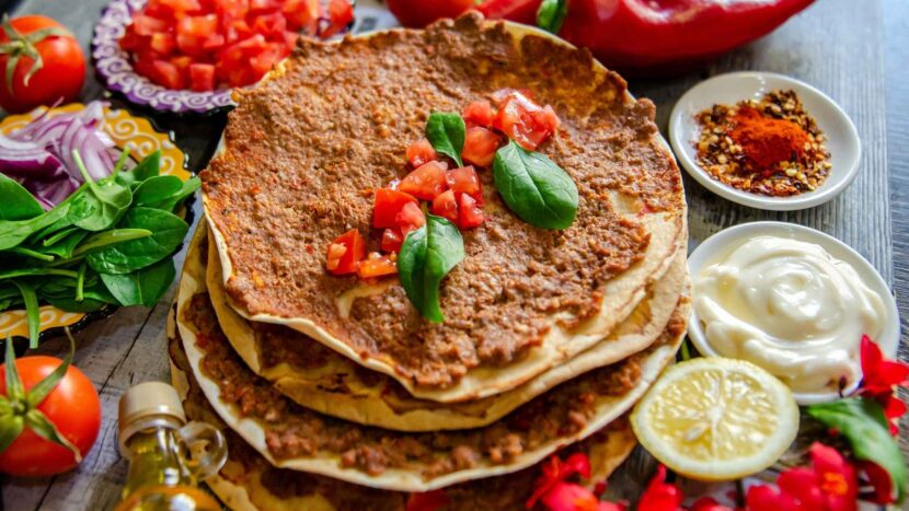 turkish cuisine - lahmacun