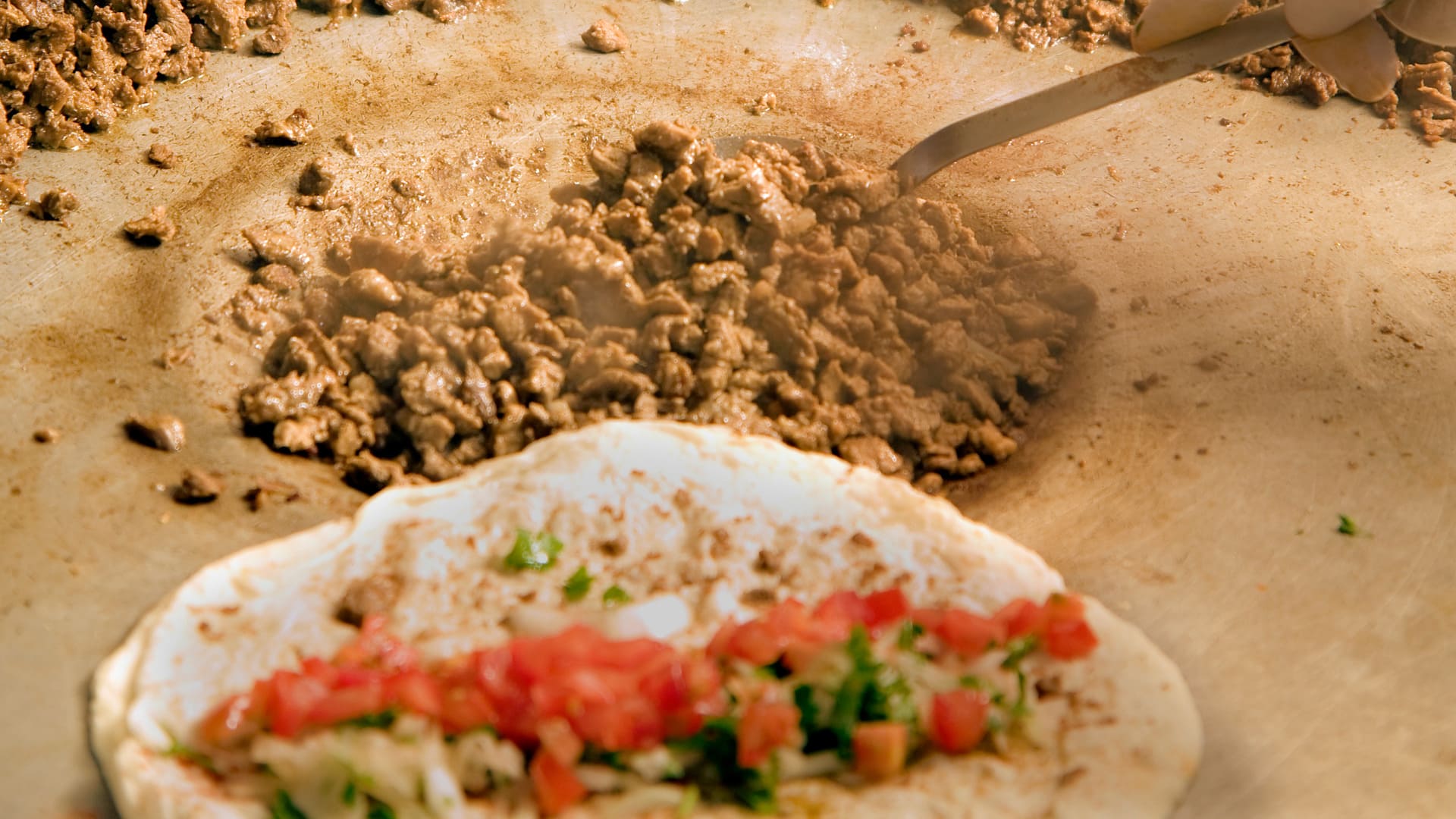 Get a Taste of Authentic Turkish Street Food with Tantuni - A Flavorful Wrap Bursting with Middle Eastern Spices!1